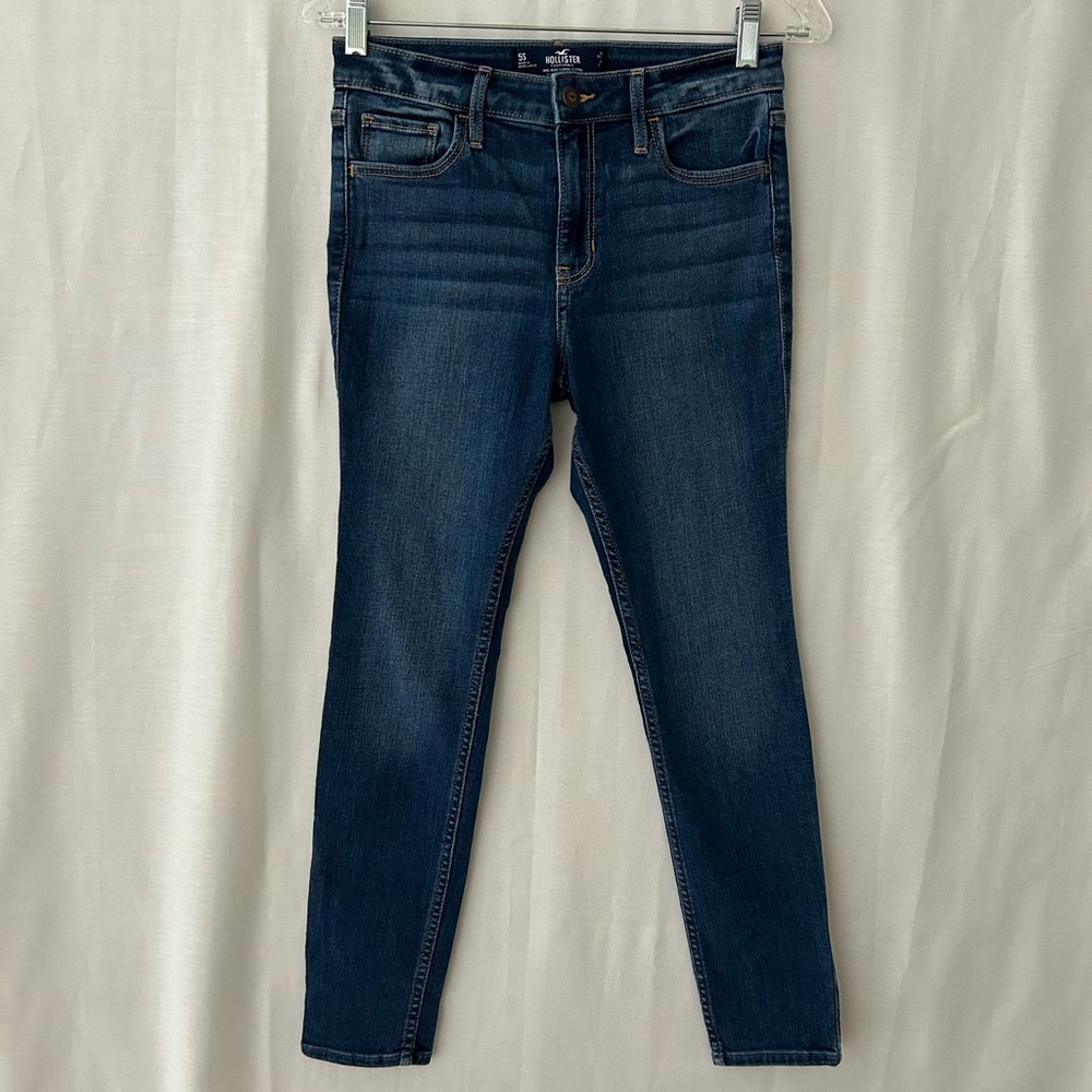Hollister Women’s Mid-rise Super Skinny Soft Stretch Denim Jeans, Size 5S W27